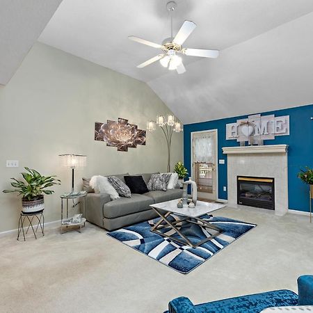Beautiful Townhome, 11 Minutes To Downtown, Kcmo. Kansas City Eksteriør bilde