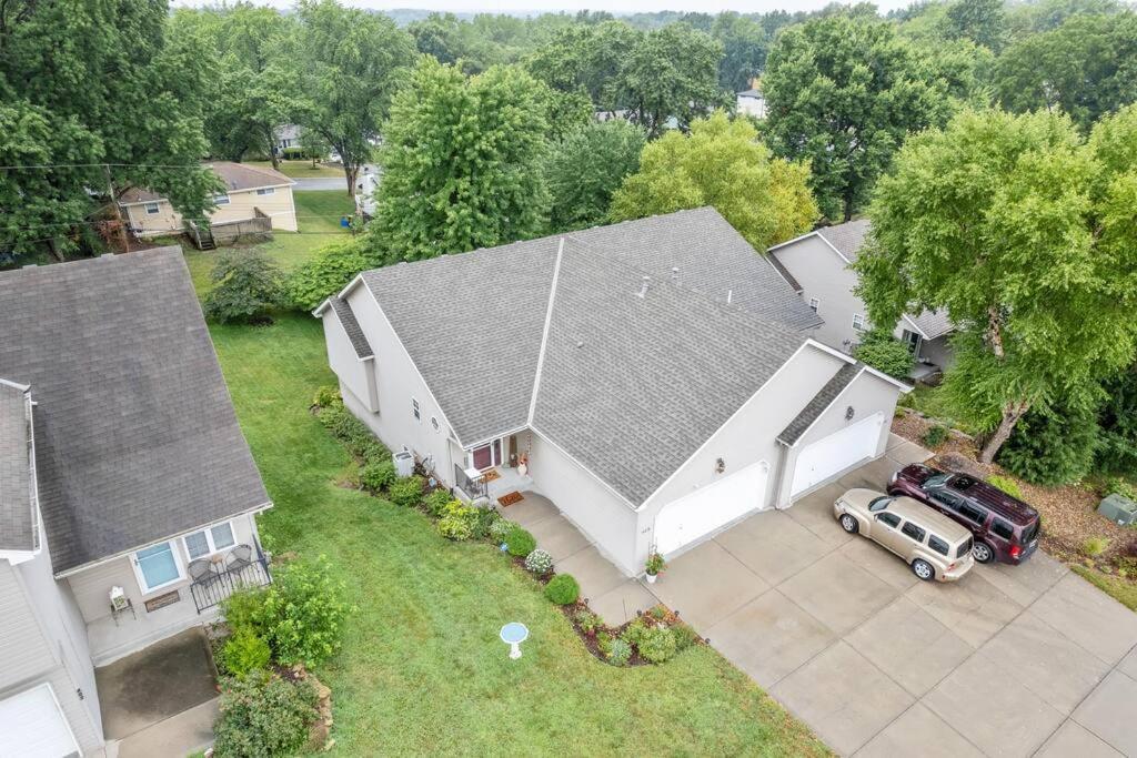 Beautiful Townhome, 11 Minutes To Downtown, Kcmo. Kansas City Eksteriør bilde