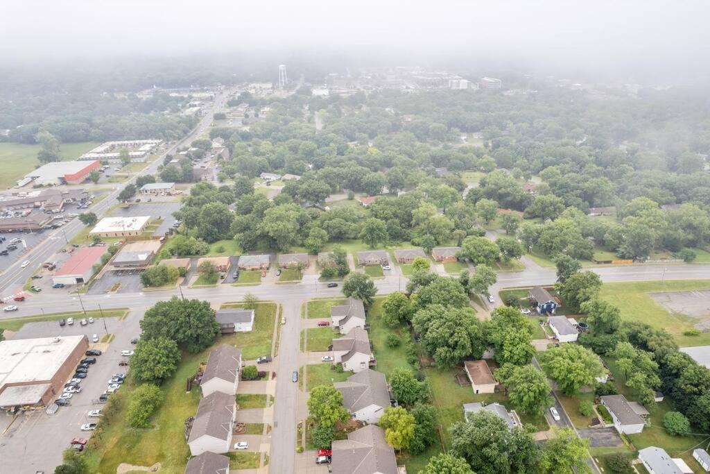 Beautiful Townhome, 11 Minutes To Downtown, Kcmo. Kansas City Eksteriør bilde