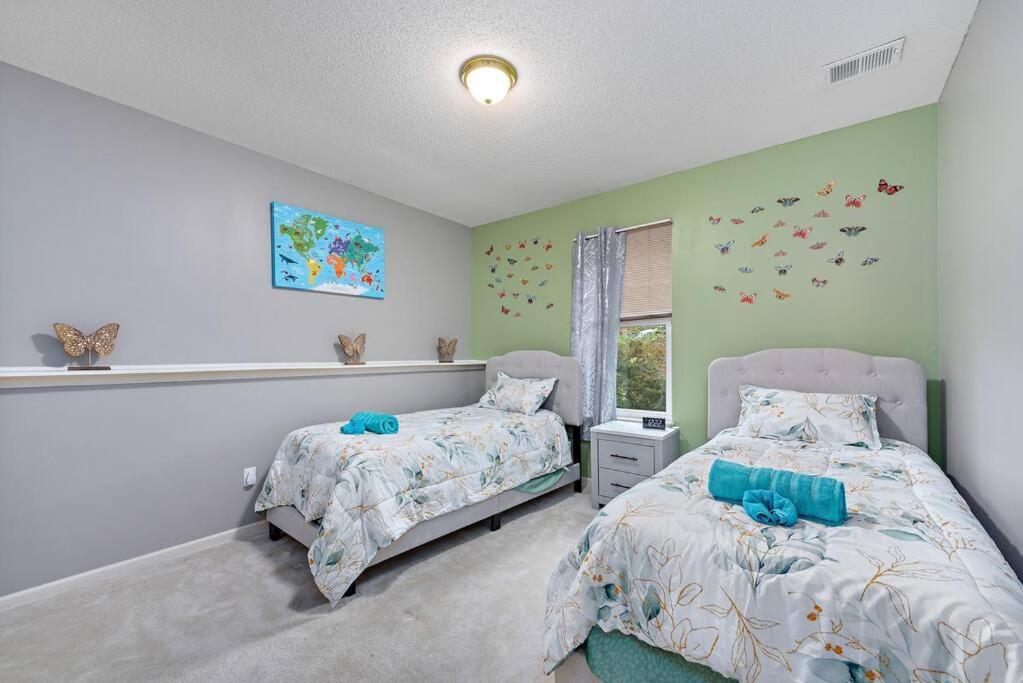 Beautiful Townhome, 11 Minutes To Downtown, Kcmo. Kansas City Eksteriør bilde
