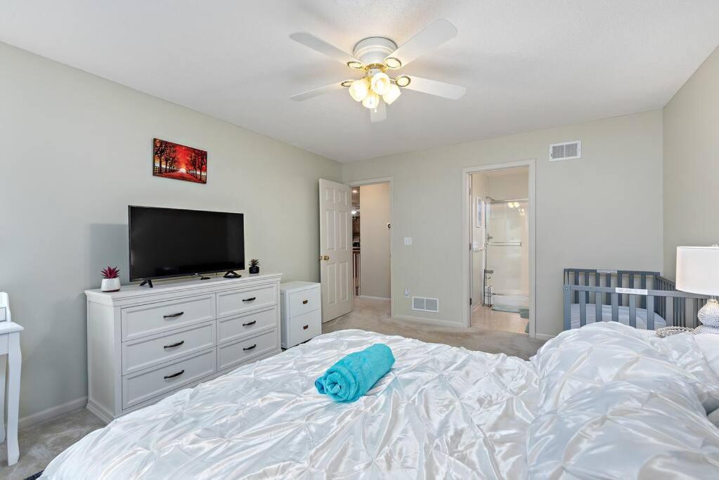 Beautiful Townhome, 11 Minutes To Downtown, Kcmo. Kansas City Eksteriør bilde