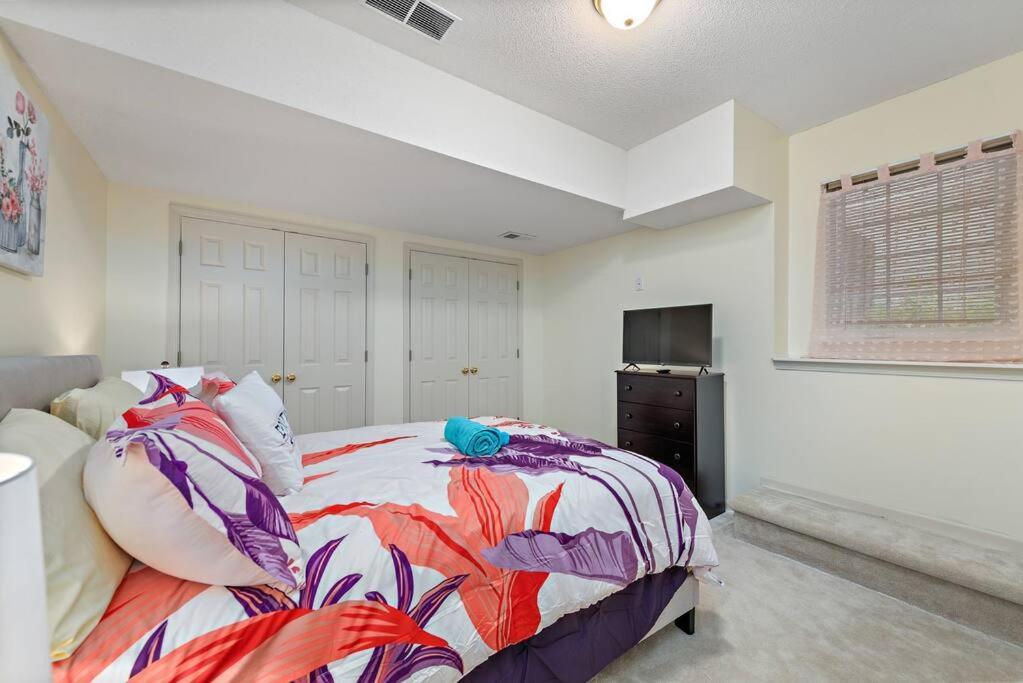 Beautiful Townhome, 11 Minutes To Downtown, Kcmo. Kansas City Eksteriør bilde